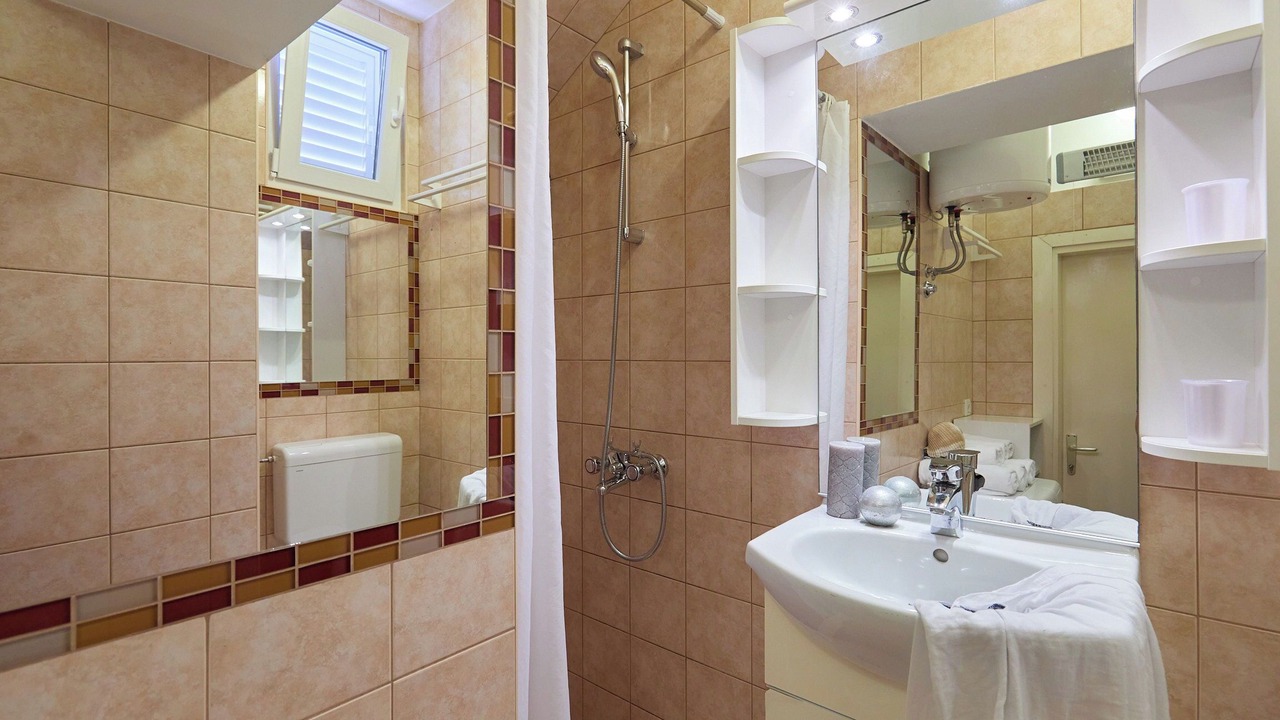 Photo of Bathroom in Gornji Kono