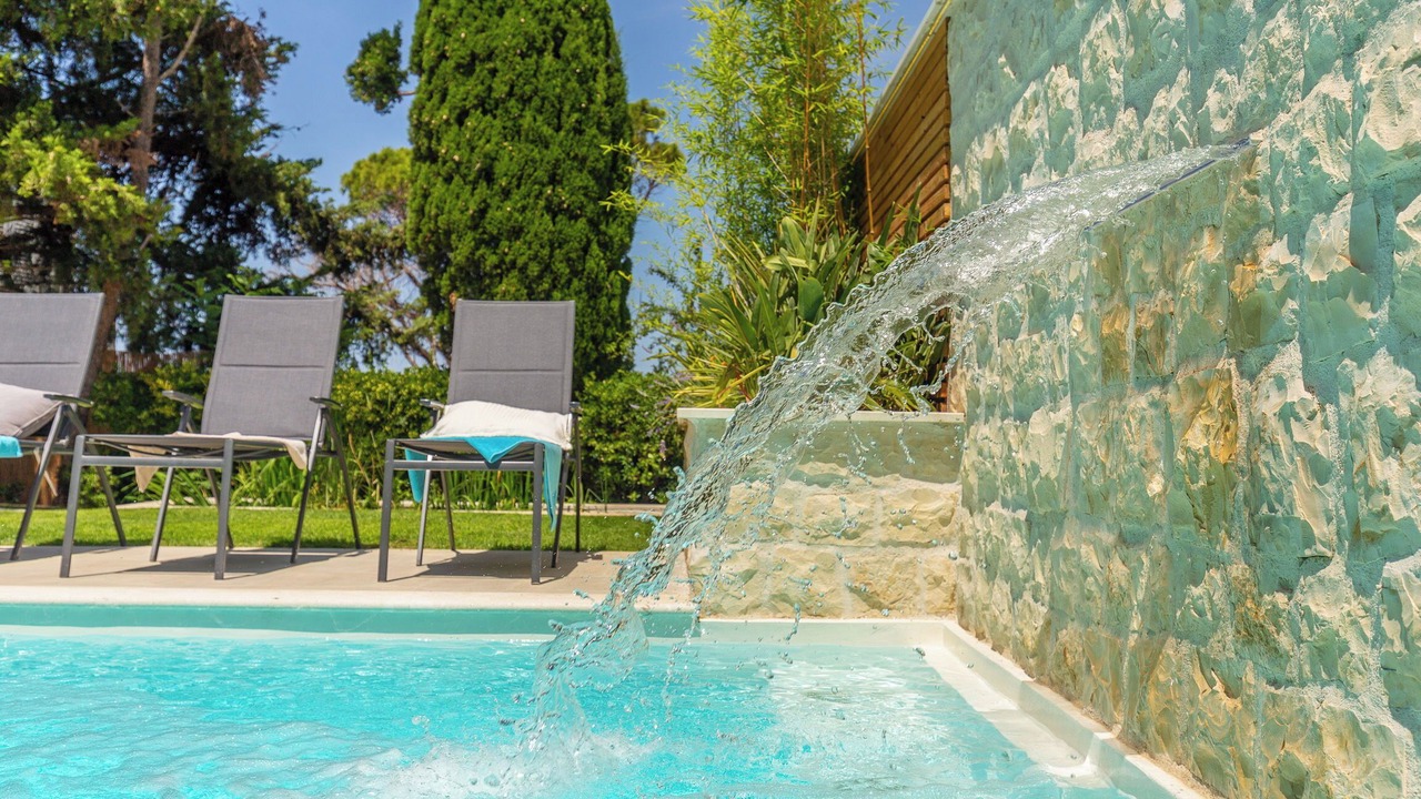 Photo of Outdoor in Pile