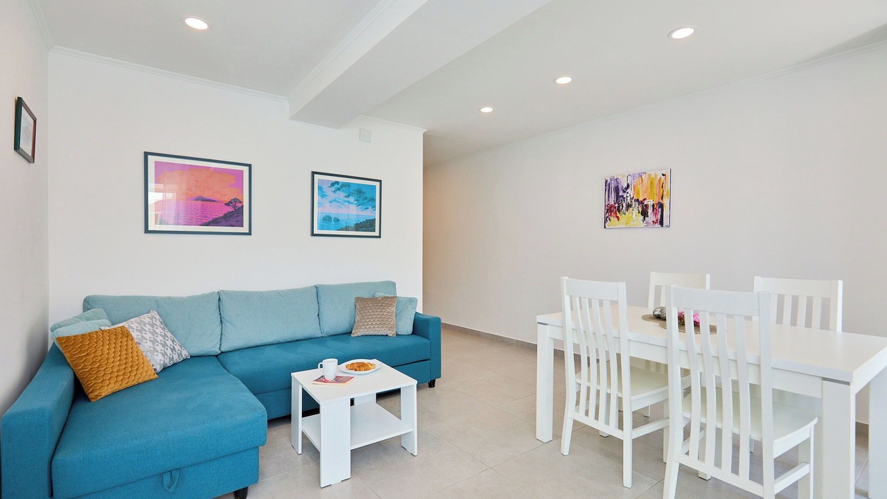 Photo of Livingroom in Pile