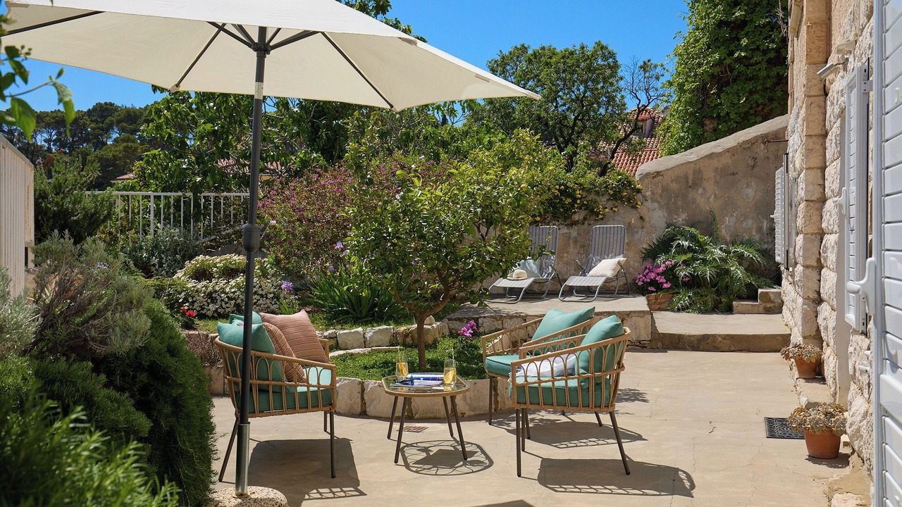 Photo of Patio Balcony in Pile