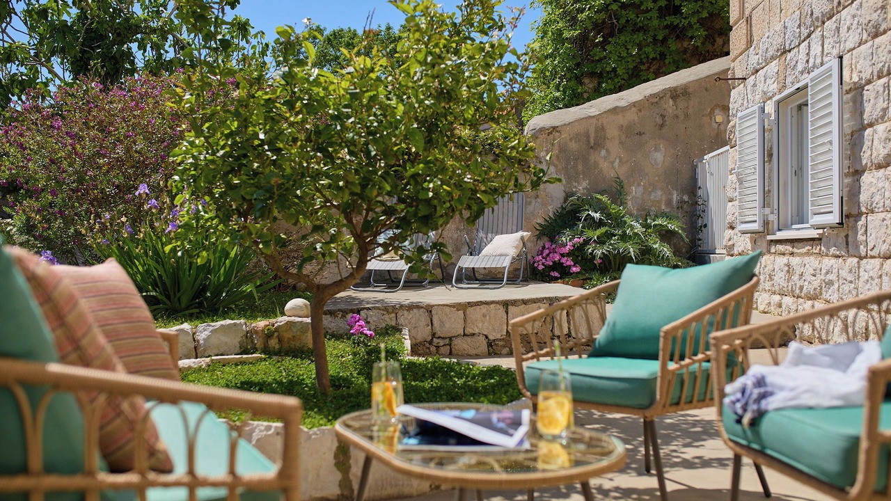 Photo of Patio Balcony in Pile