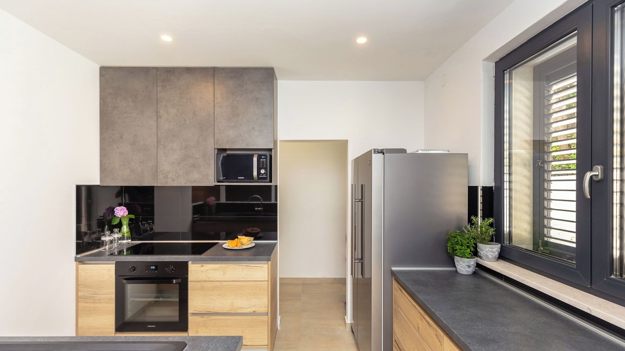 Photo of Kitchen in Pile