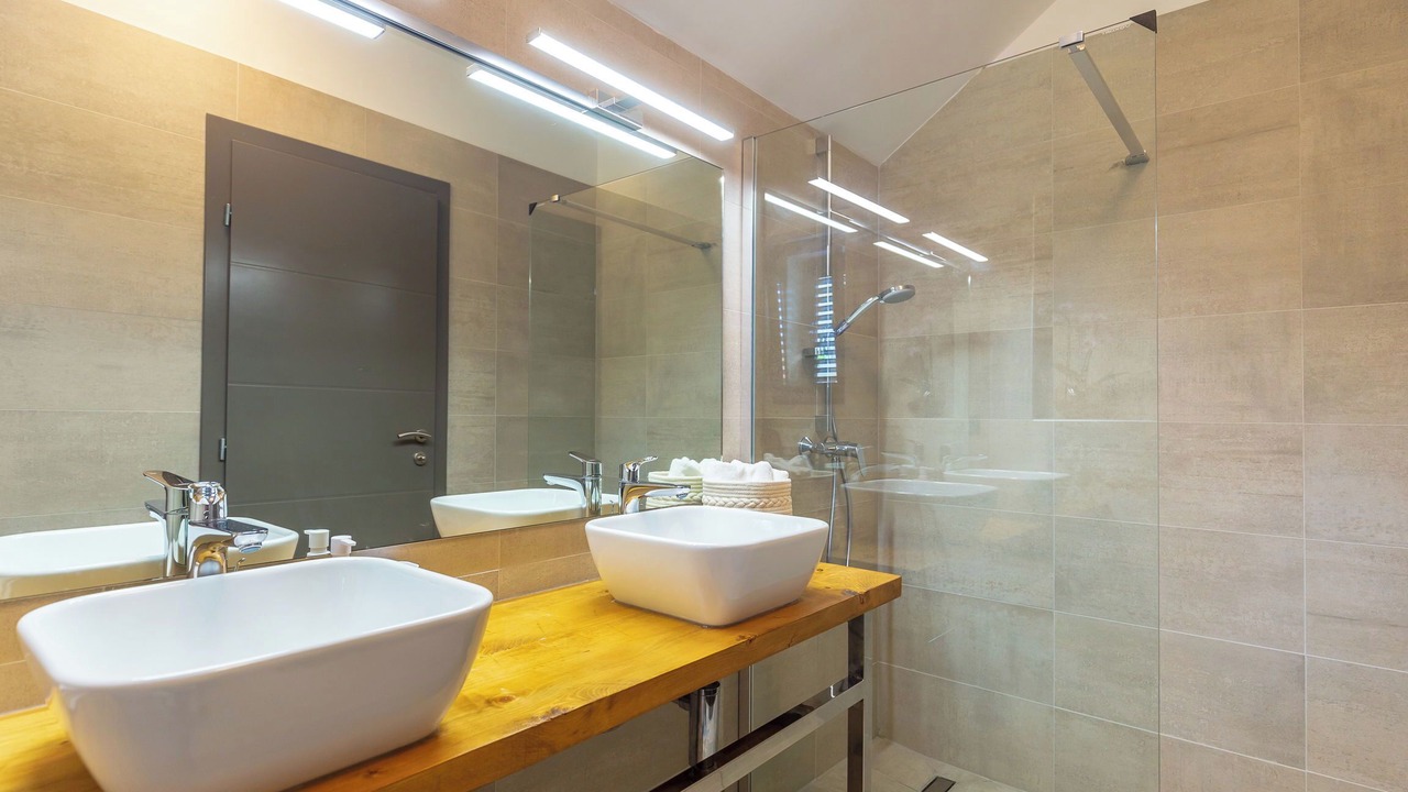 Photo of Bathroom in Pile