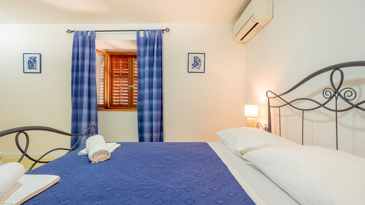 Photo of Bedroom in Kolocep Island