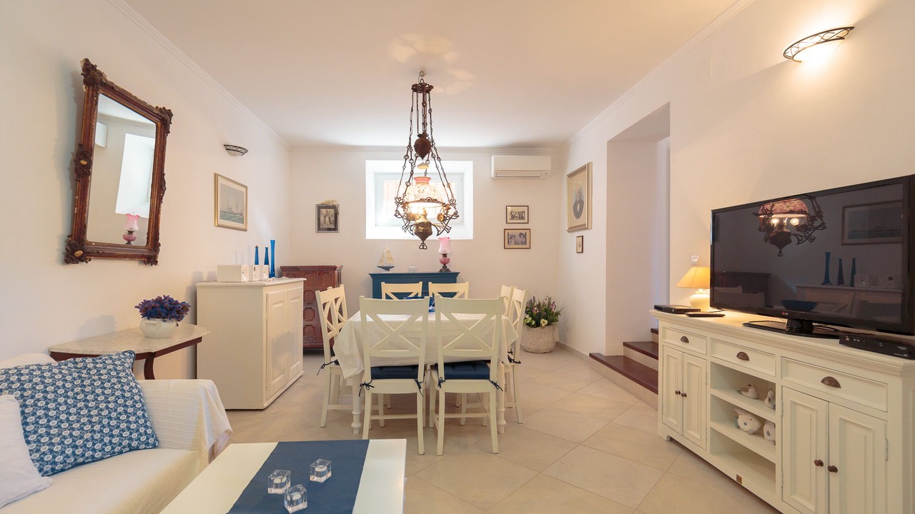 Photo of Livingroom in Kolocep Island