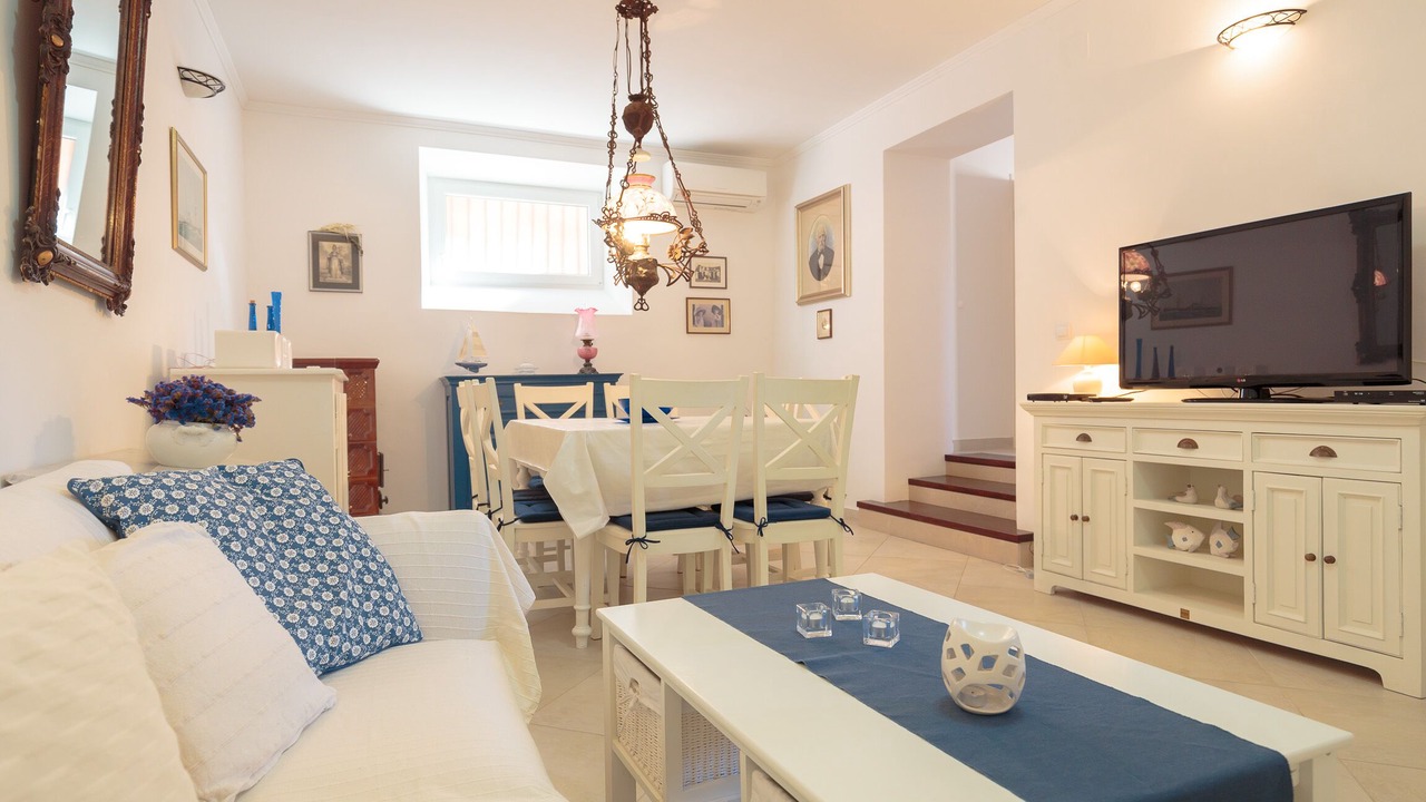 Photo of Livingroom in Kolocep Island