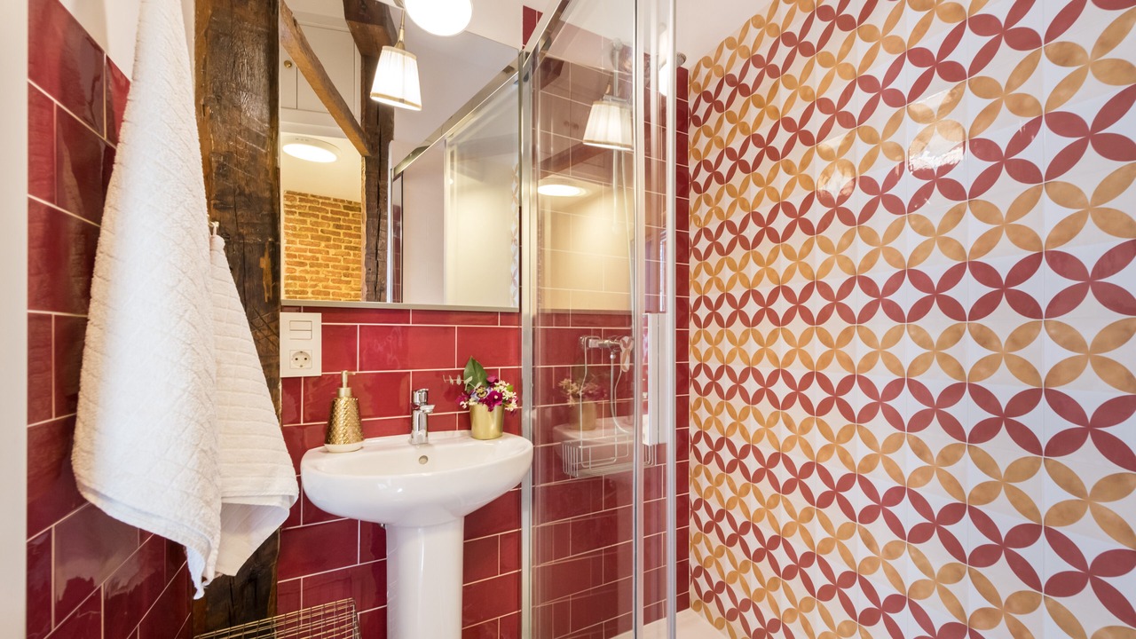 Photo of Bathroom in Golden Triangle of Art