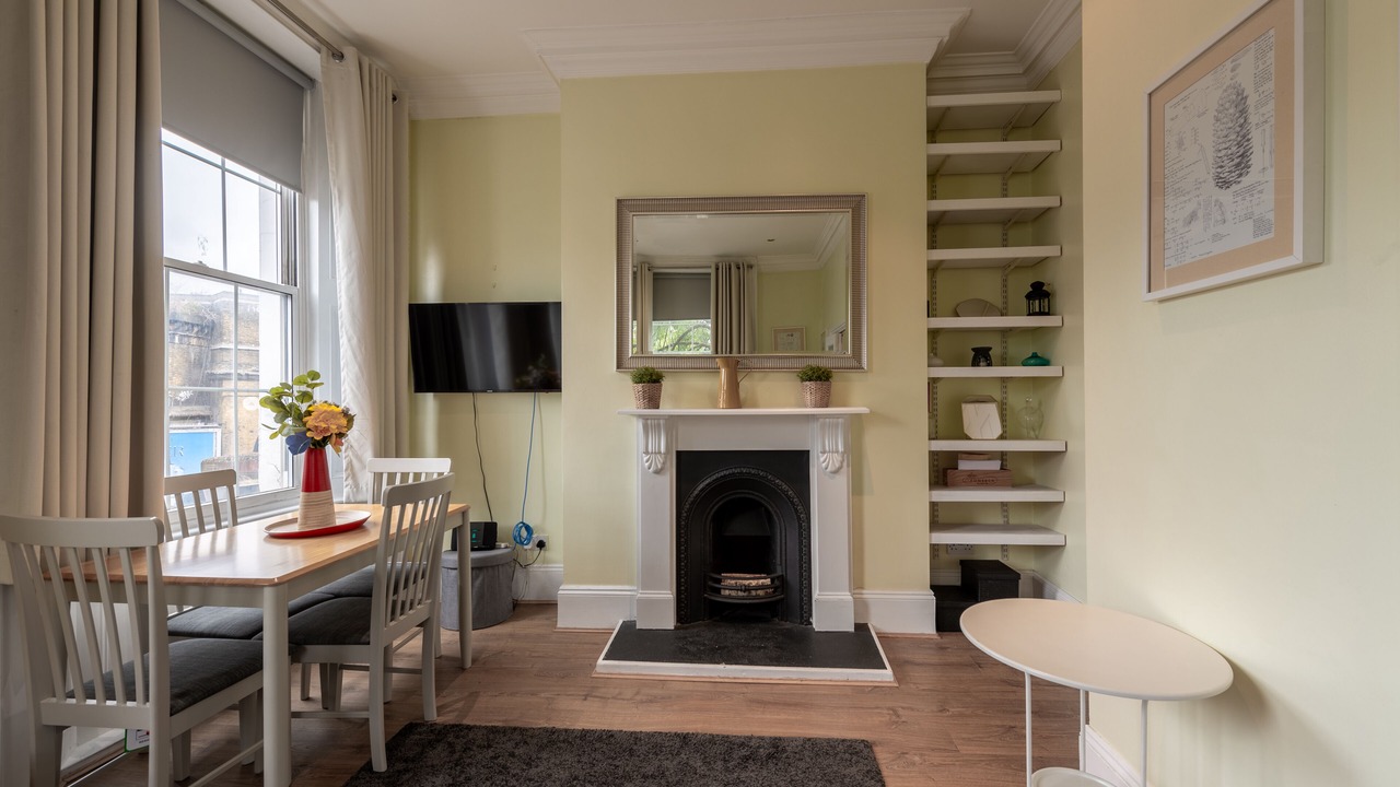 Photo of Others in Cantelowes