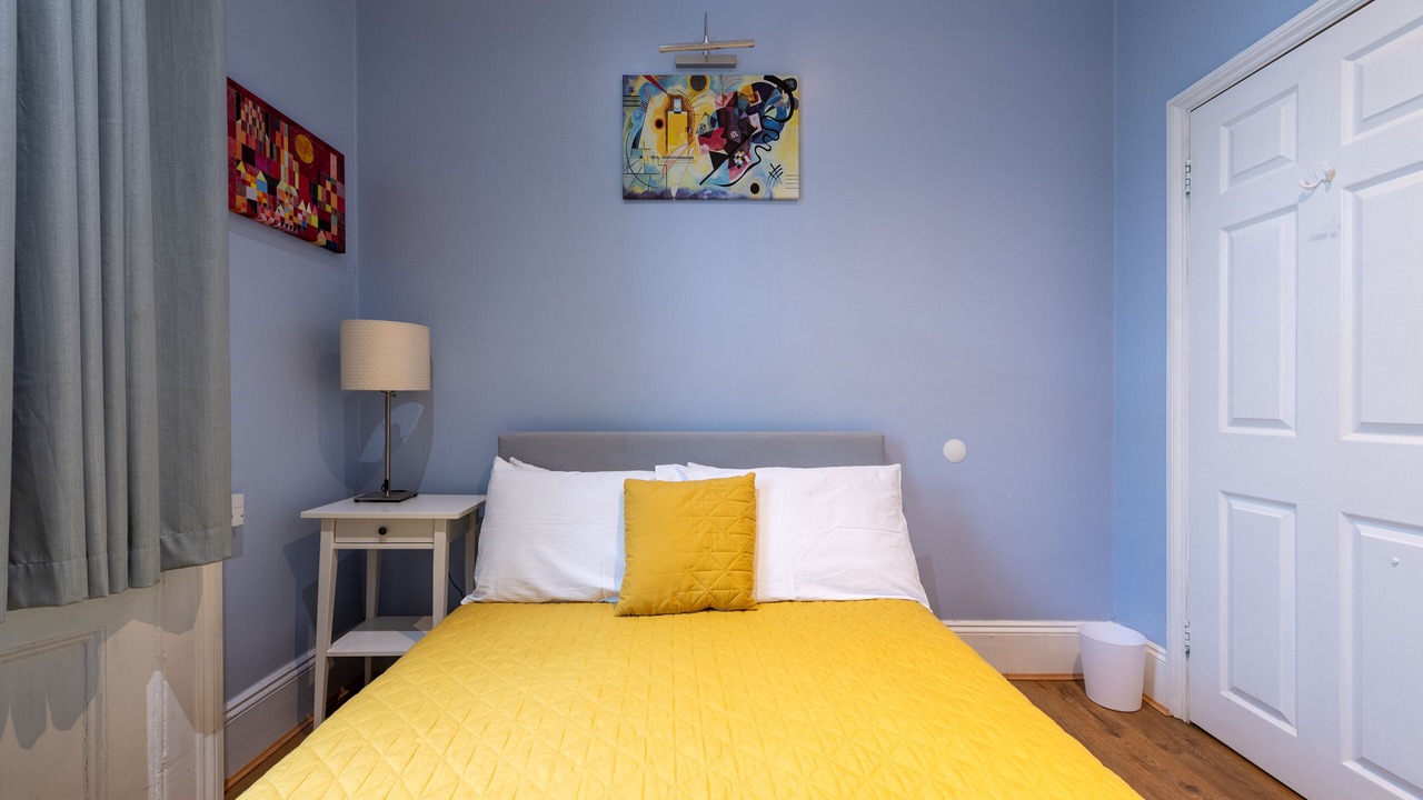 Photo of Bedroom in Cantelowes