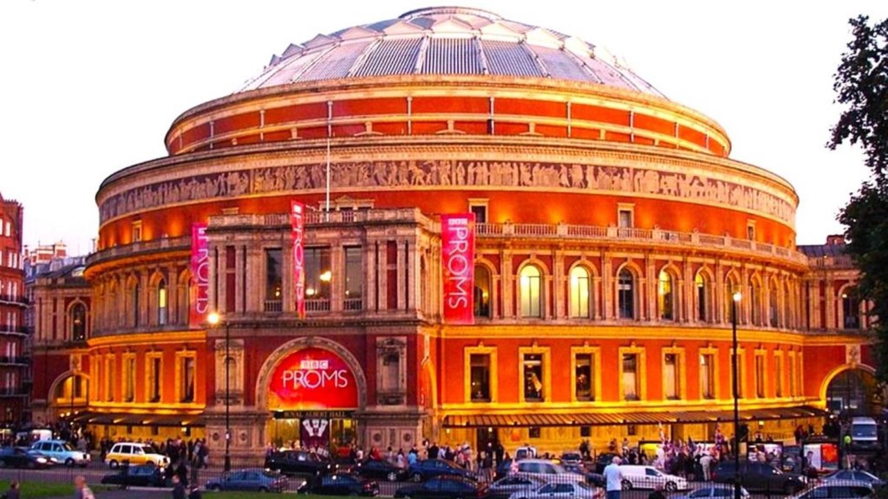 Photo of Others in Queen's Gate