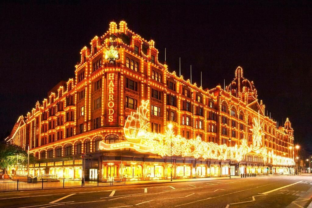 Photo of Others in Queen's Gate