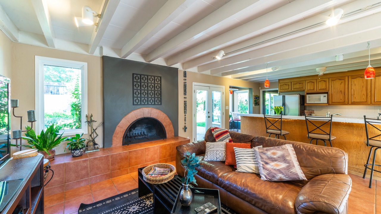 Photo of Livingroom in Northeast Heights