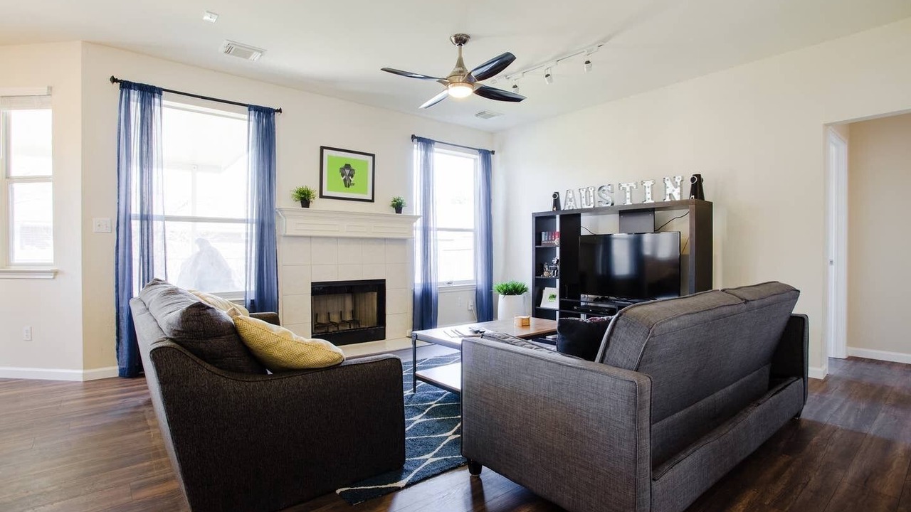 Photo of Livingroom in Bratton Park