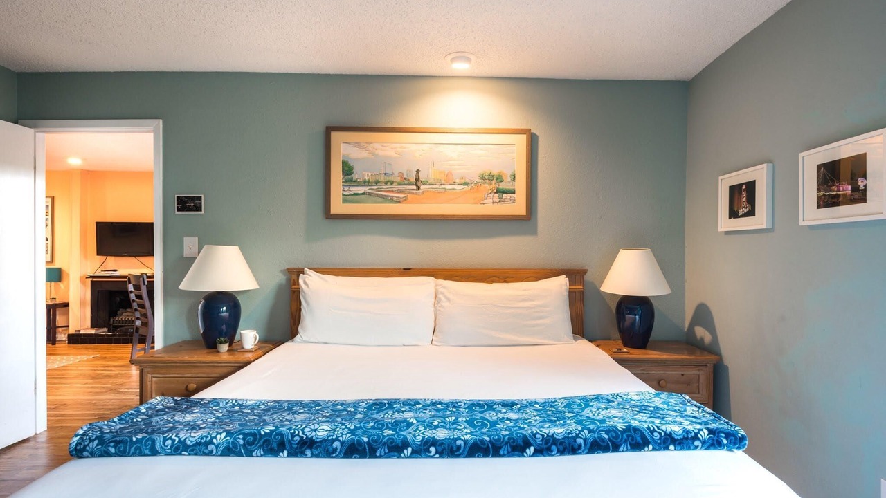Photo of Bedroom in Barton Hills
