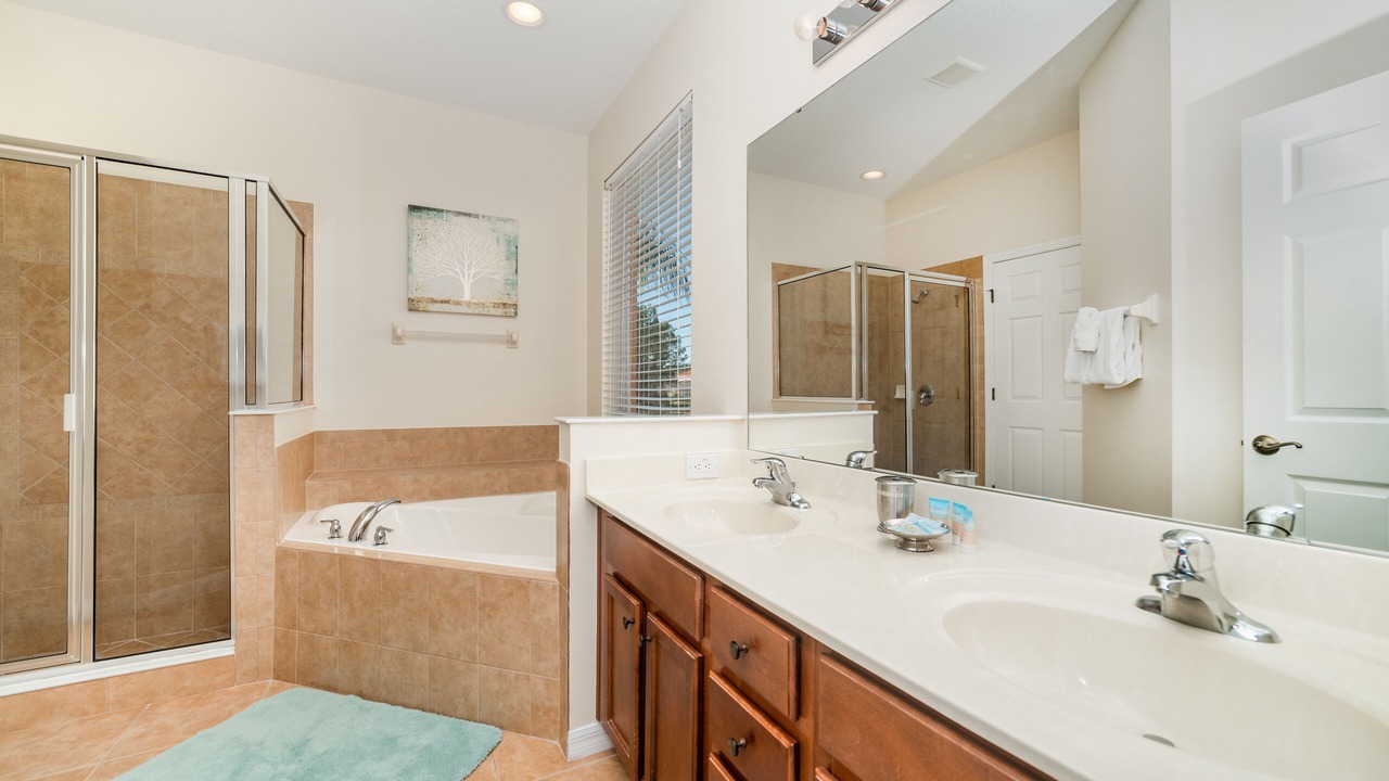 Photo of Bathroom in Watersong