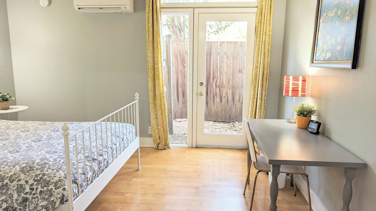 Photo of Bedroom in Hyde Park