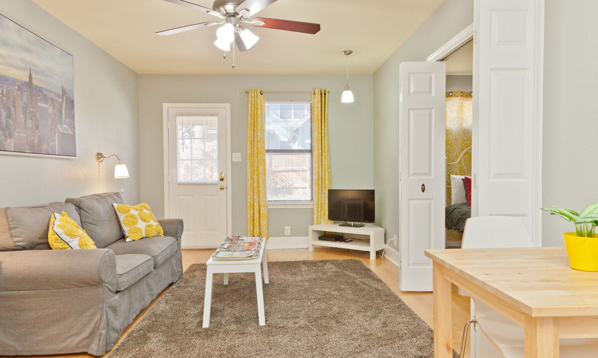 Photo of Livingroom in Hyde Park