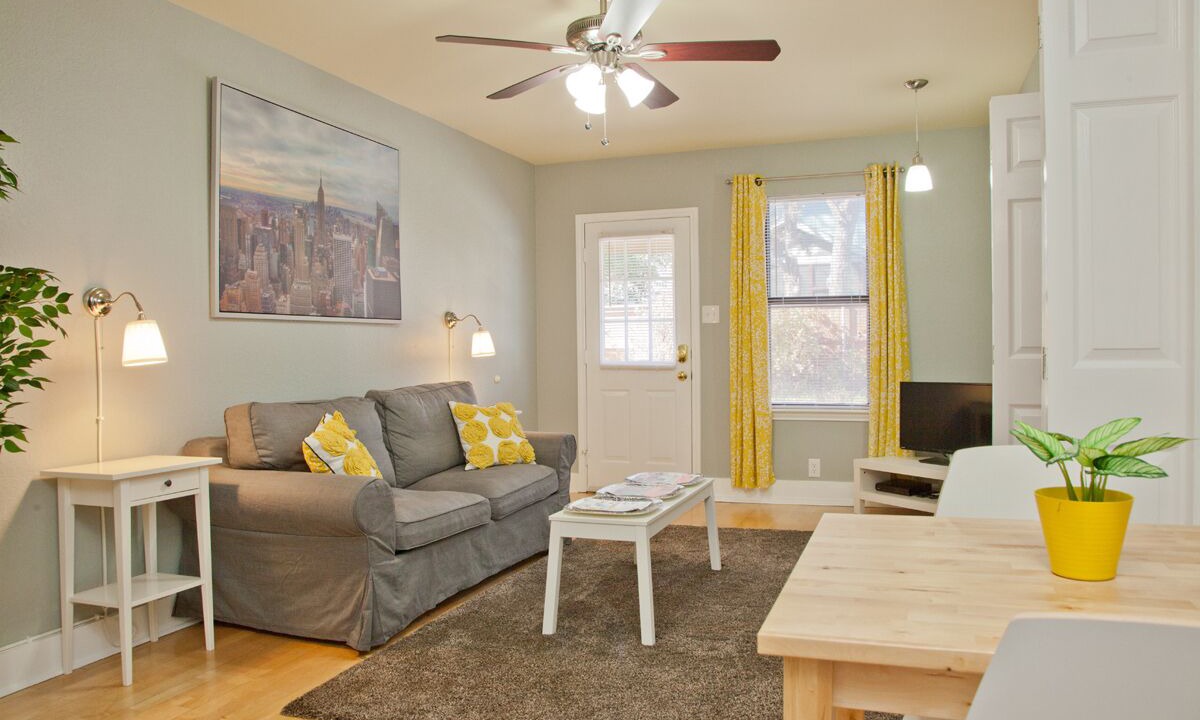 Photo of Livingroom in Hyde Park