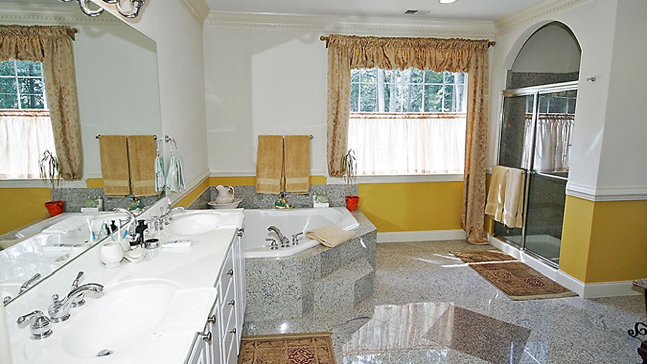 Photo of Bathroom in Darnestown