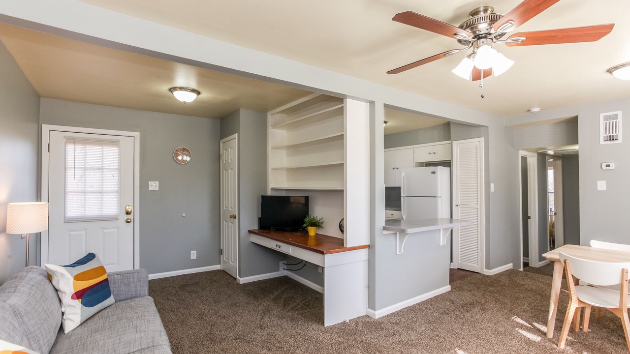 Photo of Livingroom in Hyde Park