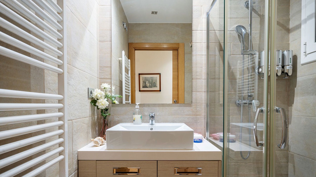 Photo of Bathroom in La Nova Esquerra de l'Eixample