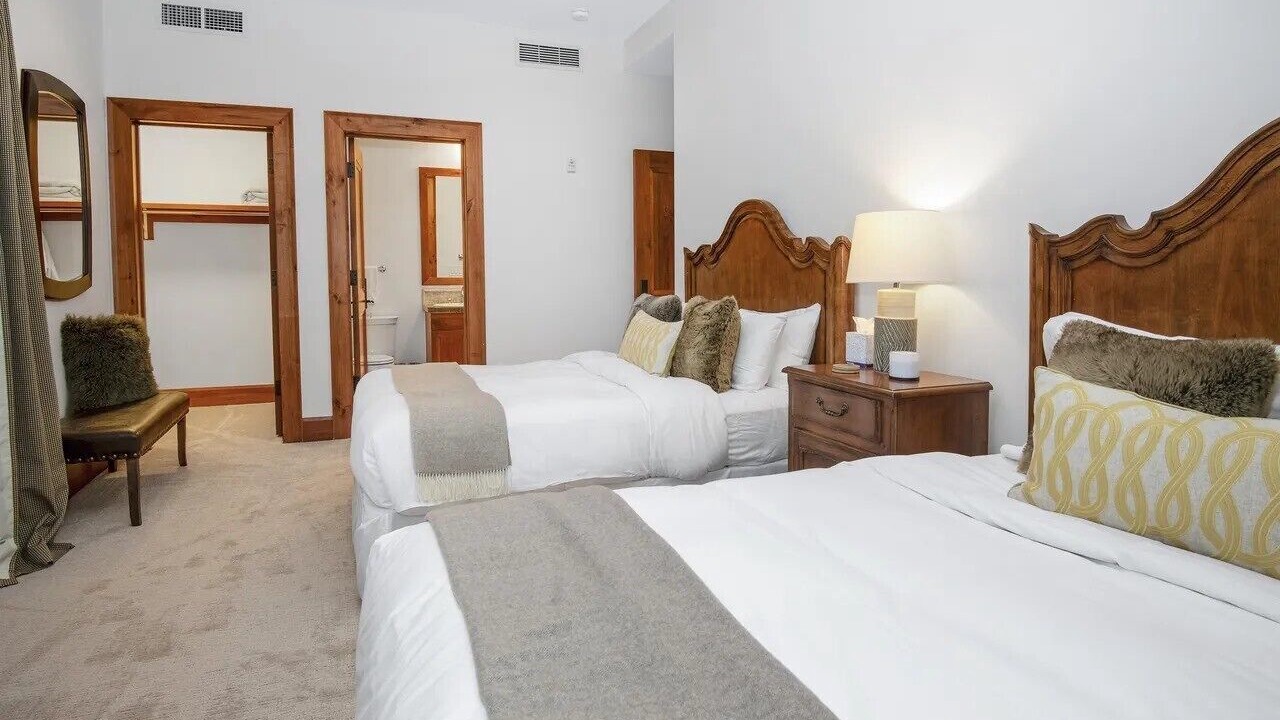 Photo of Bedroom in Avon