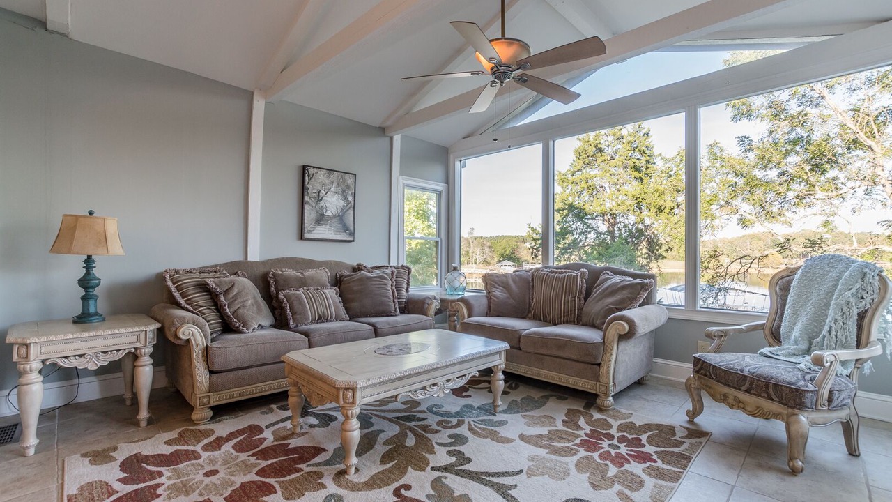 Photo of Livingroom in Cumming