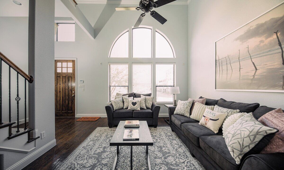 Photo of Livingroom in Legacy Park