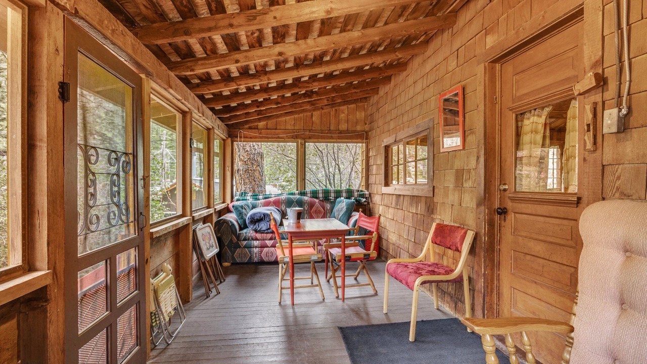 Photo of Livingroom in Green Mountain Falls