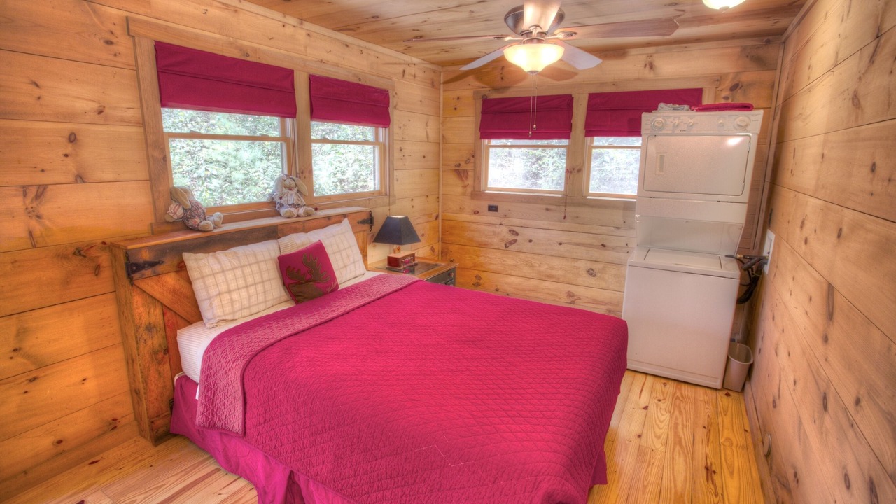 Photo of Bedroom in Wiley
