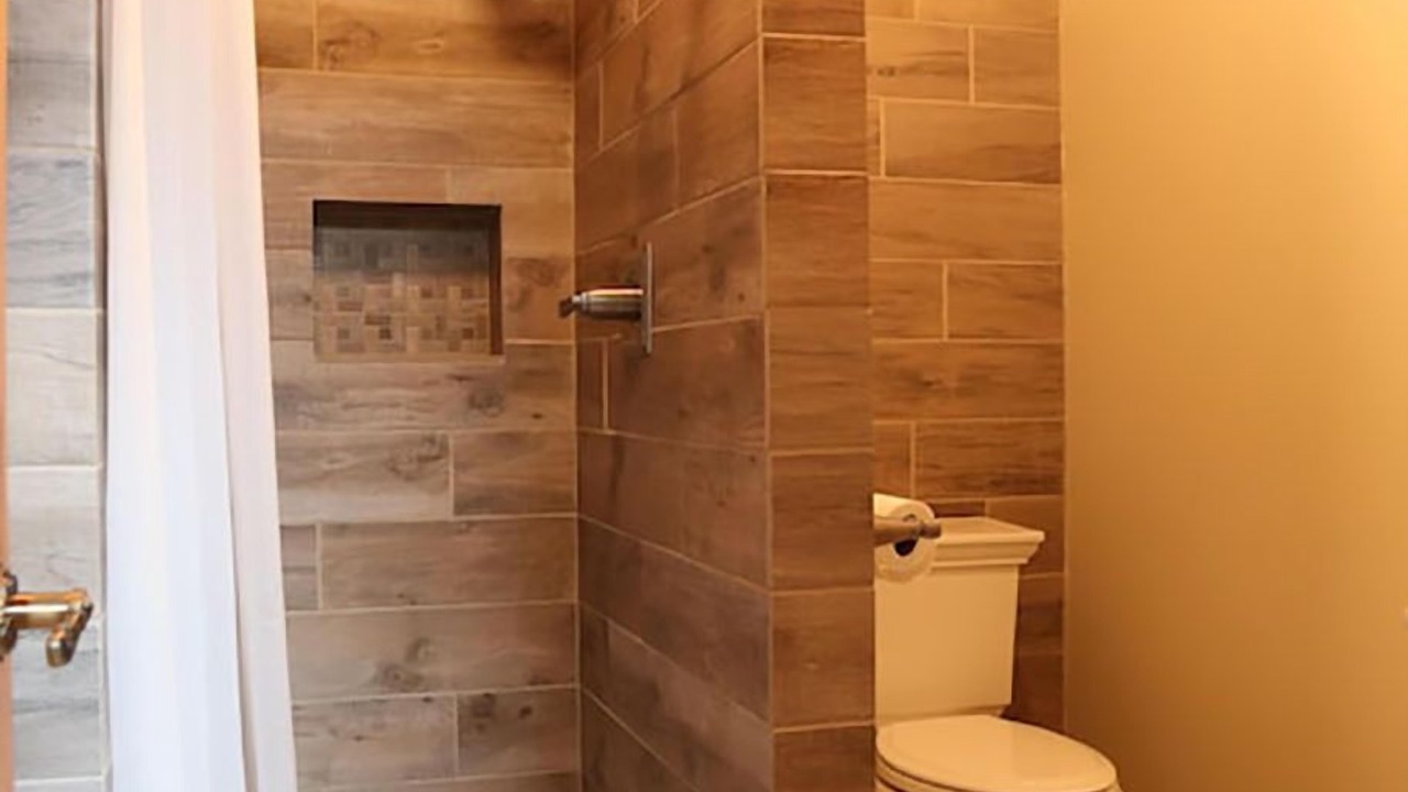 Photo of Bathroom in The Galena Territory