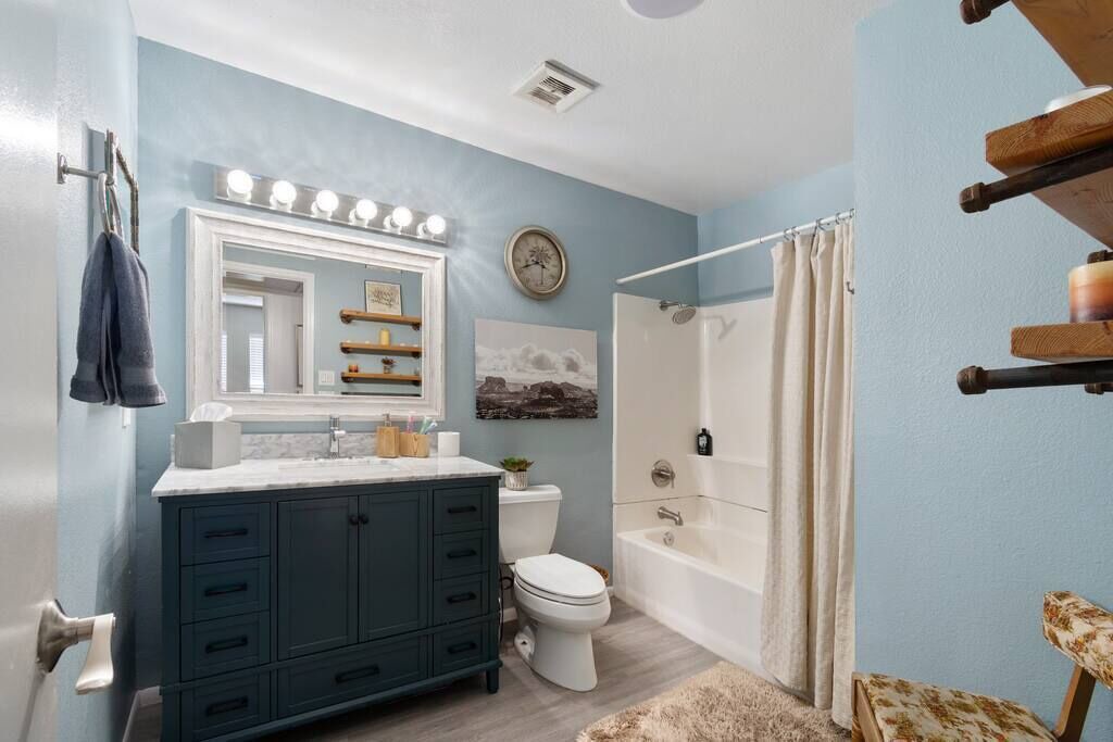 Photo of Bathroom in Healy's Dutchtown
