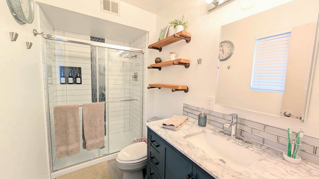 Photo of Bathroom in Healy's Dutchtown