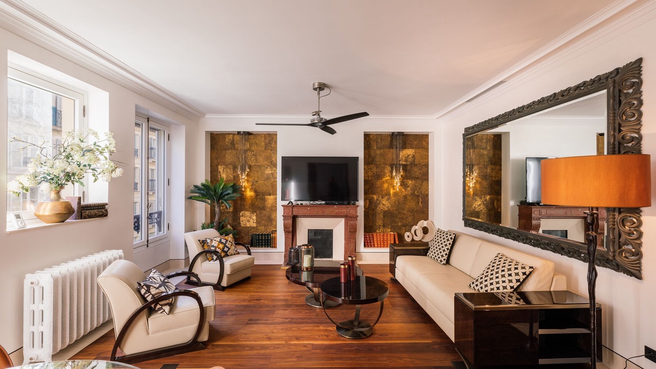 Photo of Livingroom in Quartier de la Place-Vendome