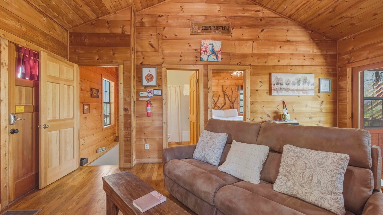 Photo of Livingroom in Cleveland
