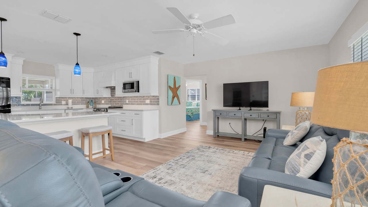 Photo of Livingroom in Shore Acres