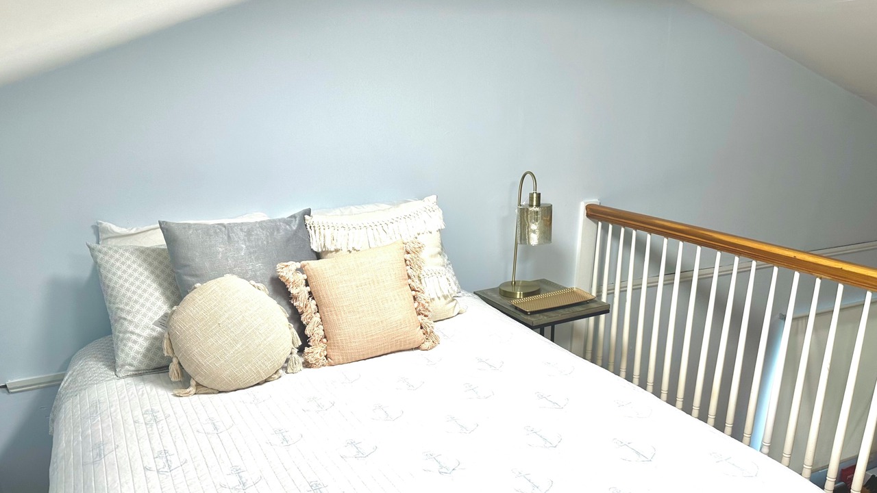 Photo of Bedroom in Northwest