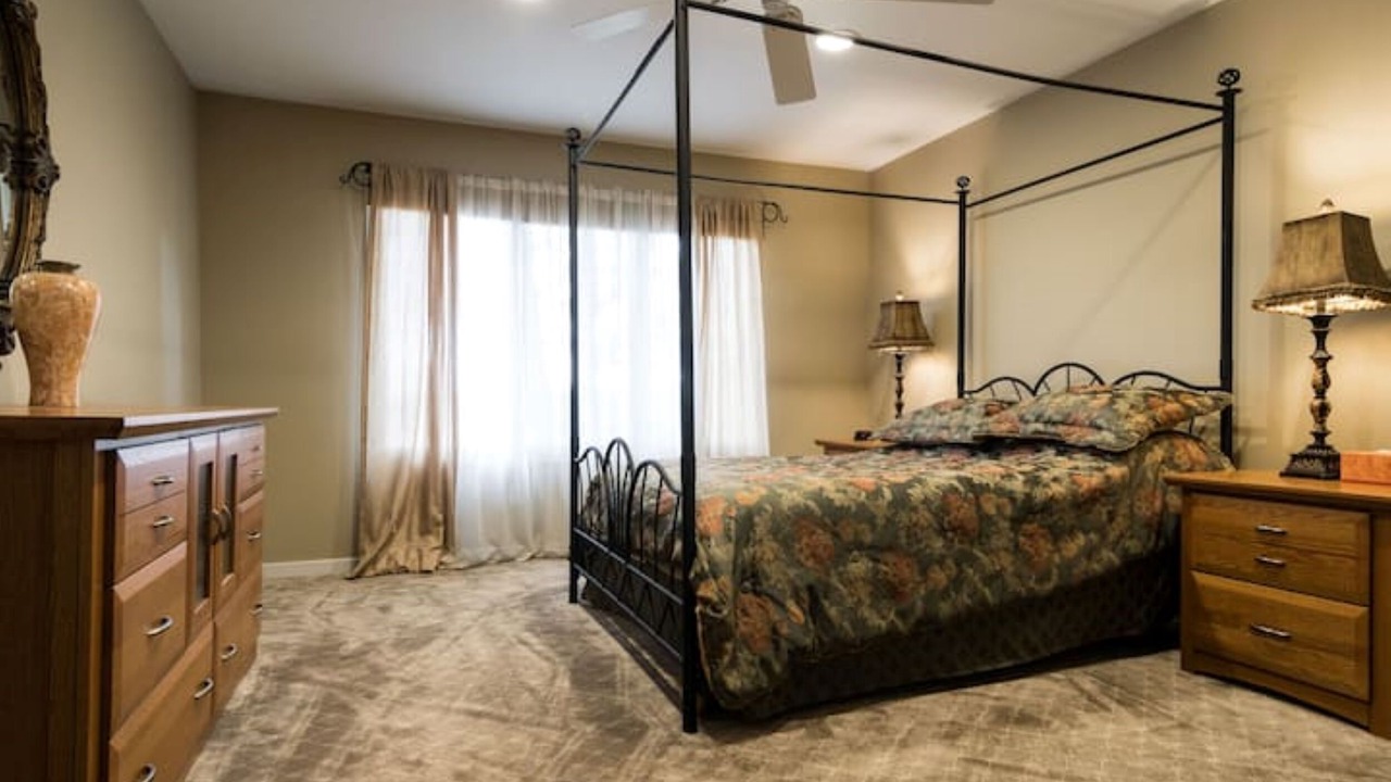 Photo of Bedroom in West Bloomfield