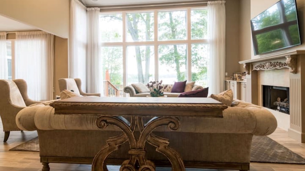 Photo of Livingroom in West Bloomfield