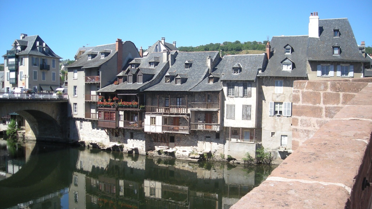 Photo of Patio Balcony in Espalion