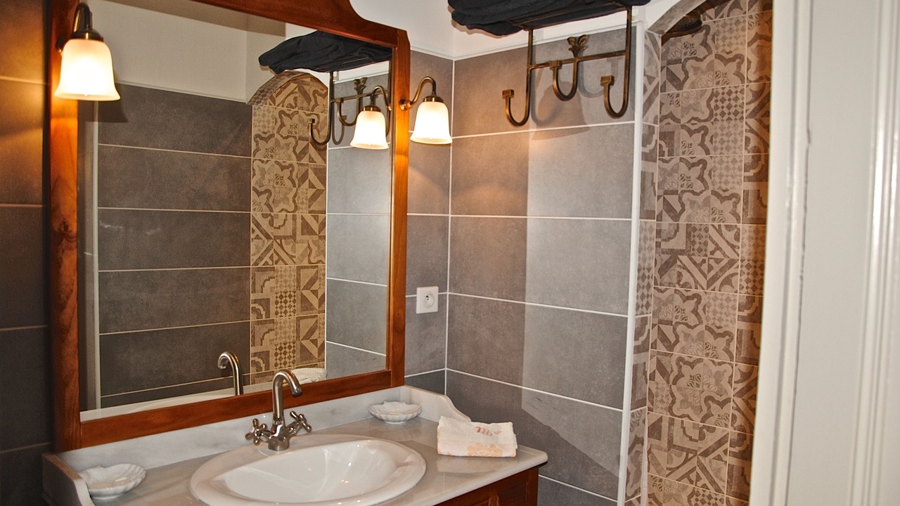 Photo of Bathroom in Aigues-Mortes Medieval City