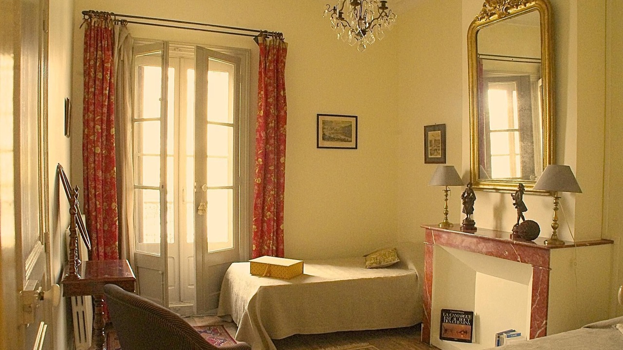 Photo of Bedroom in Aigues-Mortes Medieval City