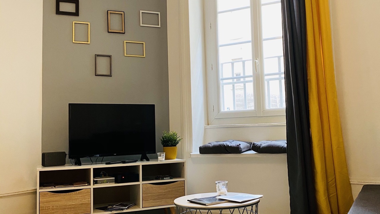Photo of Livingroom in Clermont Ferrand City Centre
