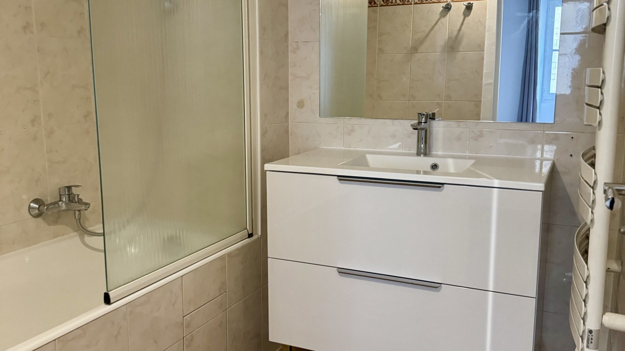 Photo of Bathroom in Odeon