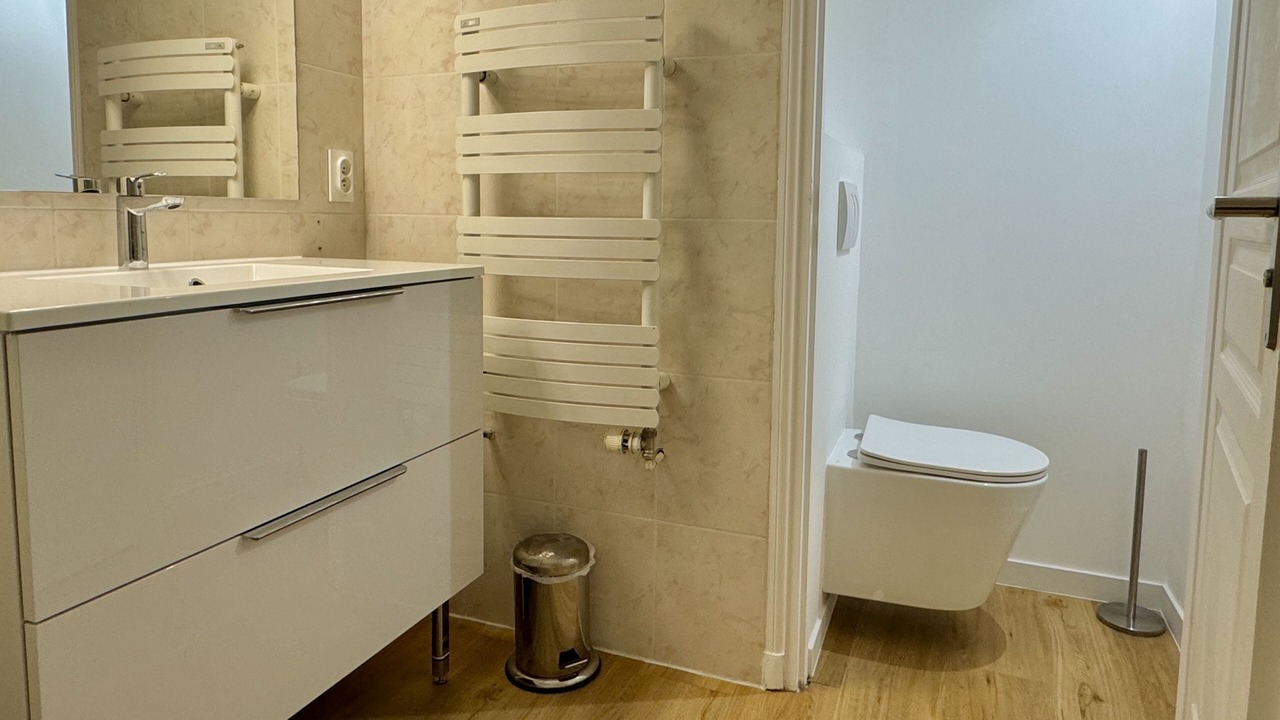 Photo of Bathroom in Odeon