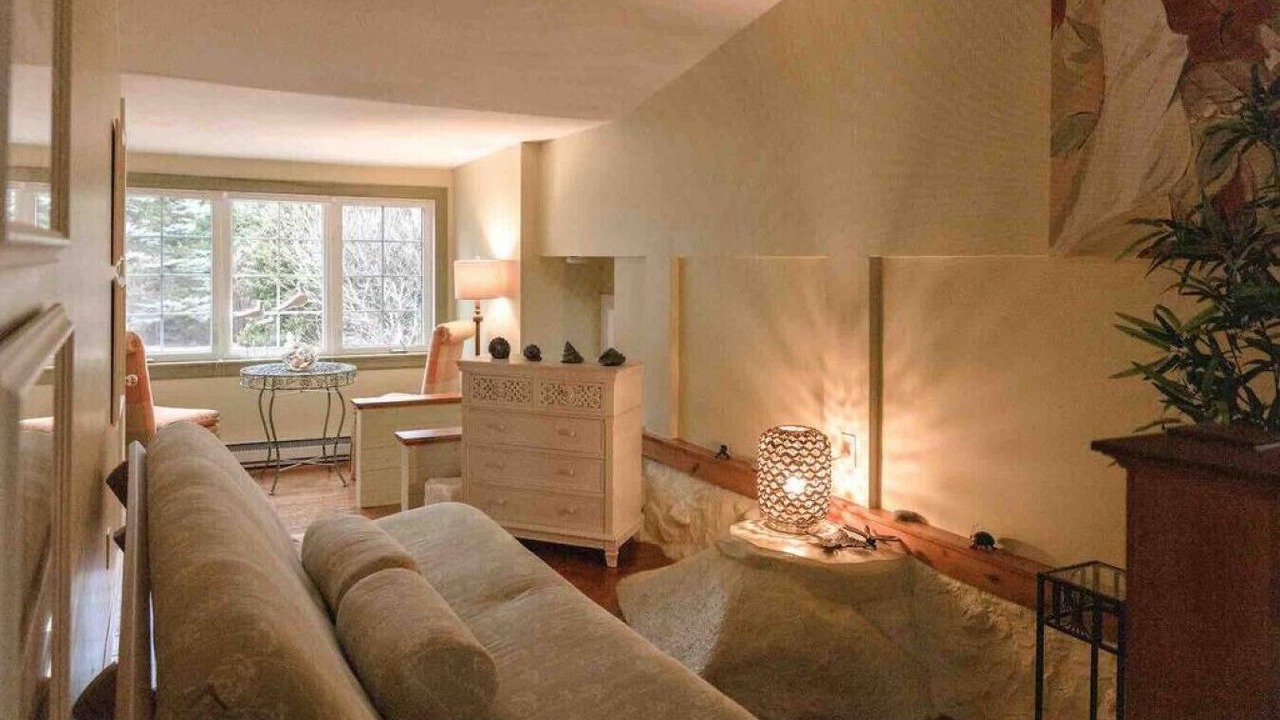 Photo of Livingroom in Hunts Point