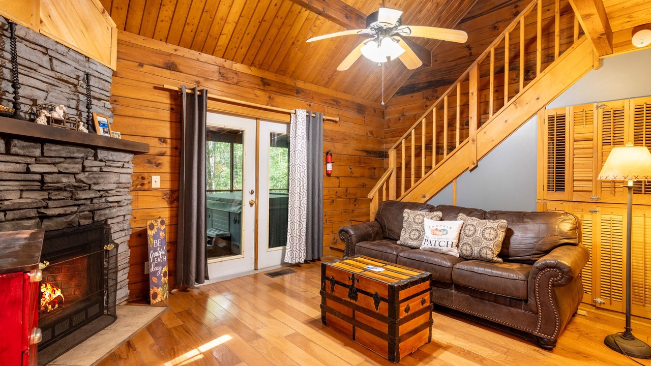 Photo of Livingroom in Sautee Nacoochee