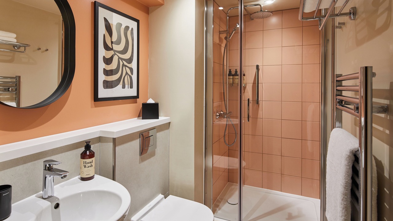 Photo of Bathroom in Dowgate