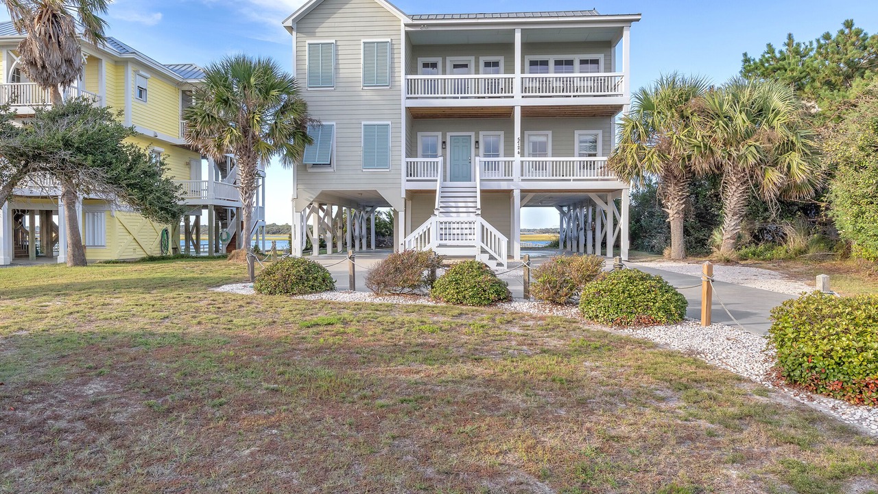Photo of Outdoor in Oak Island