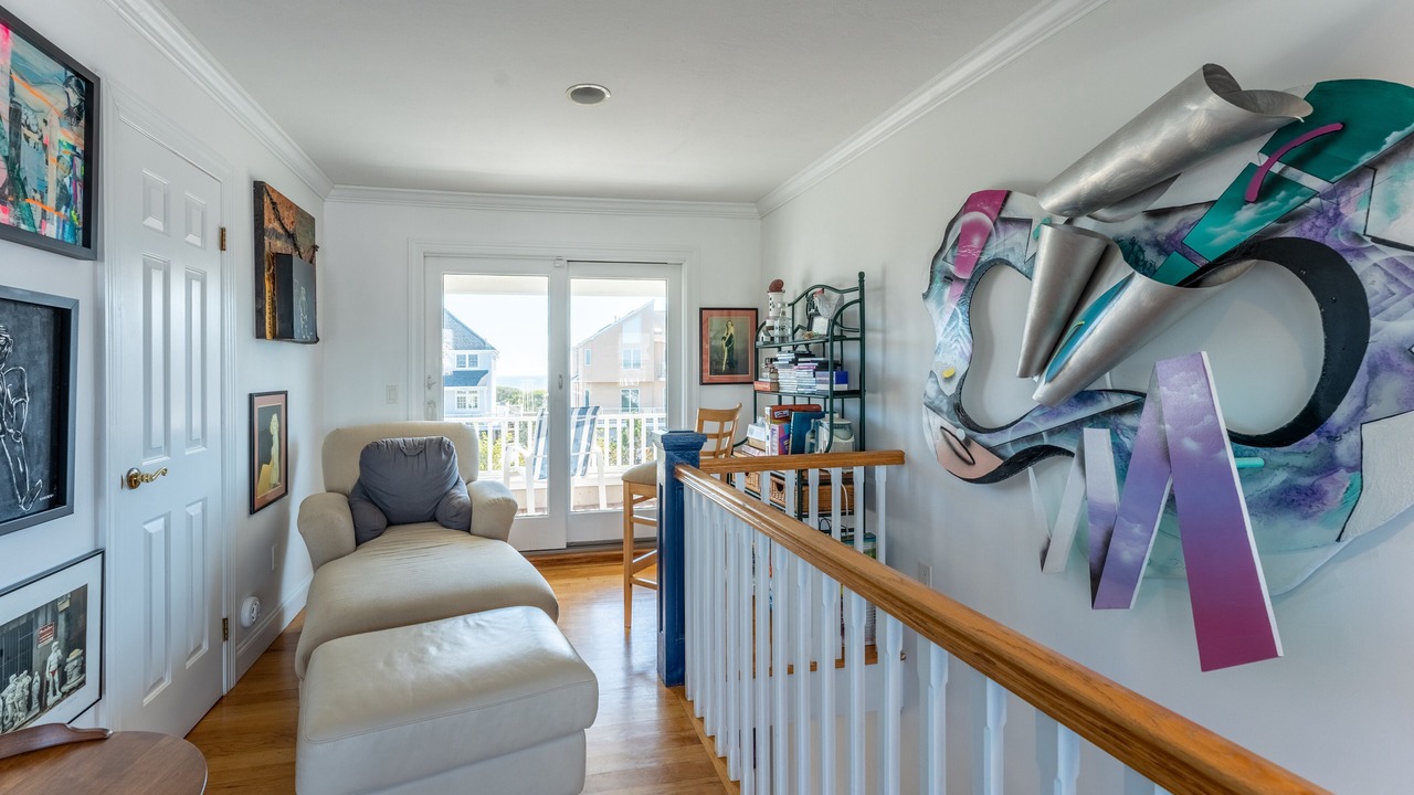 Photo of Livingroom in West Hampton Dunes
